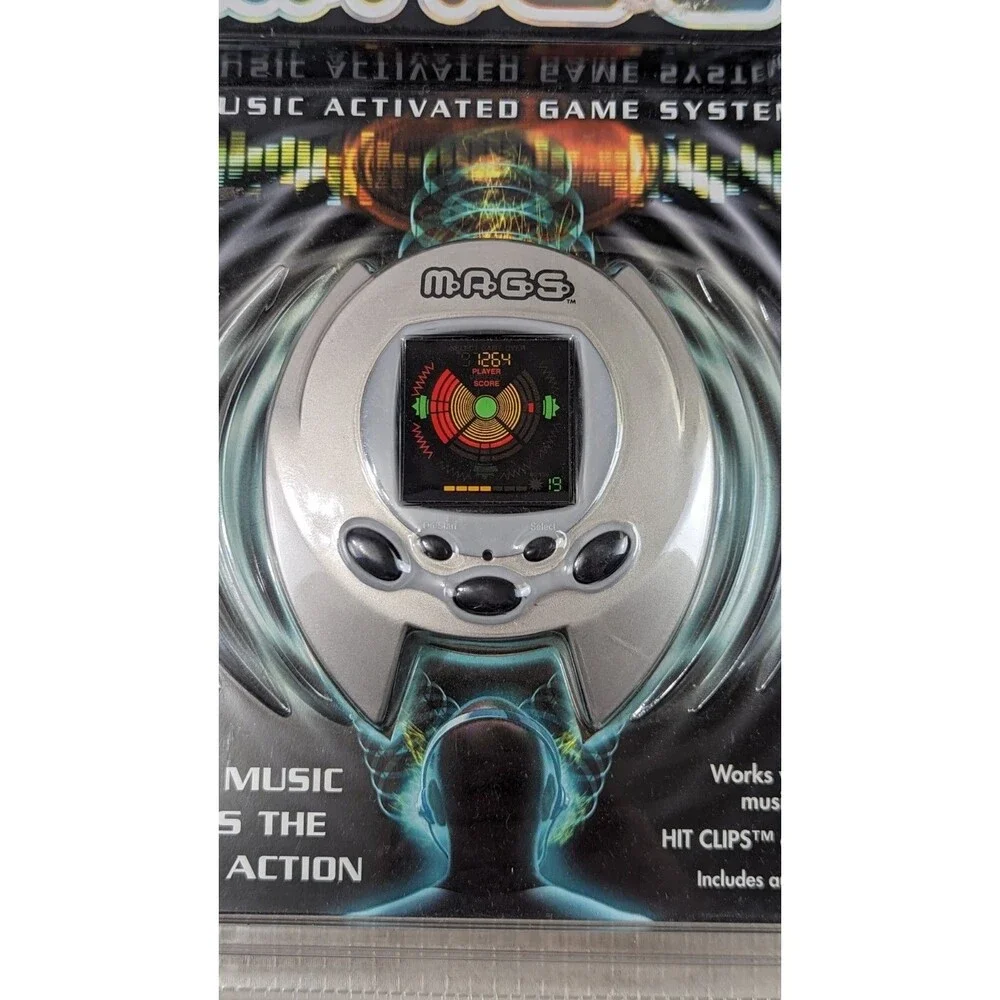 New Hasbro MAGS Music Activated Game System Pocket HandHeld 40059 Hit Clips NEW